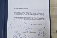 Diretrizes assinadas e rubricas pelas entidades